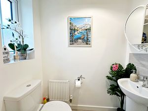 Cloakroom- click for photo gallery